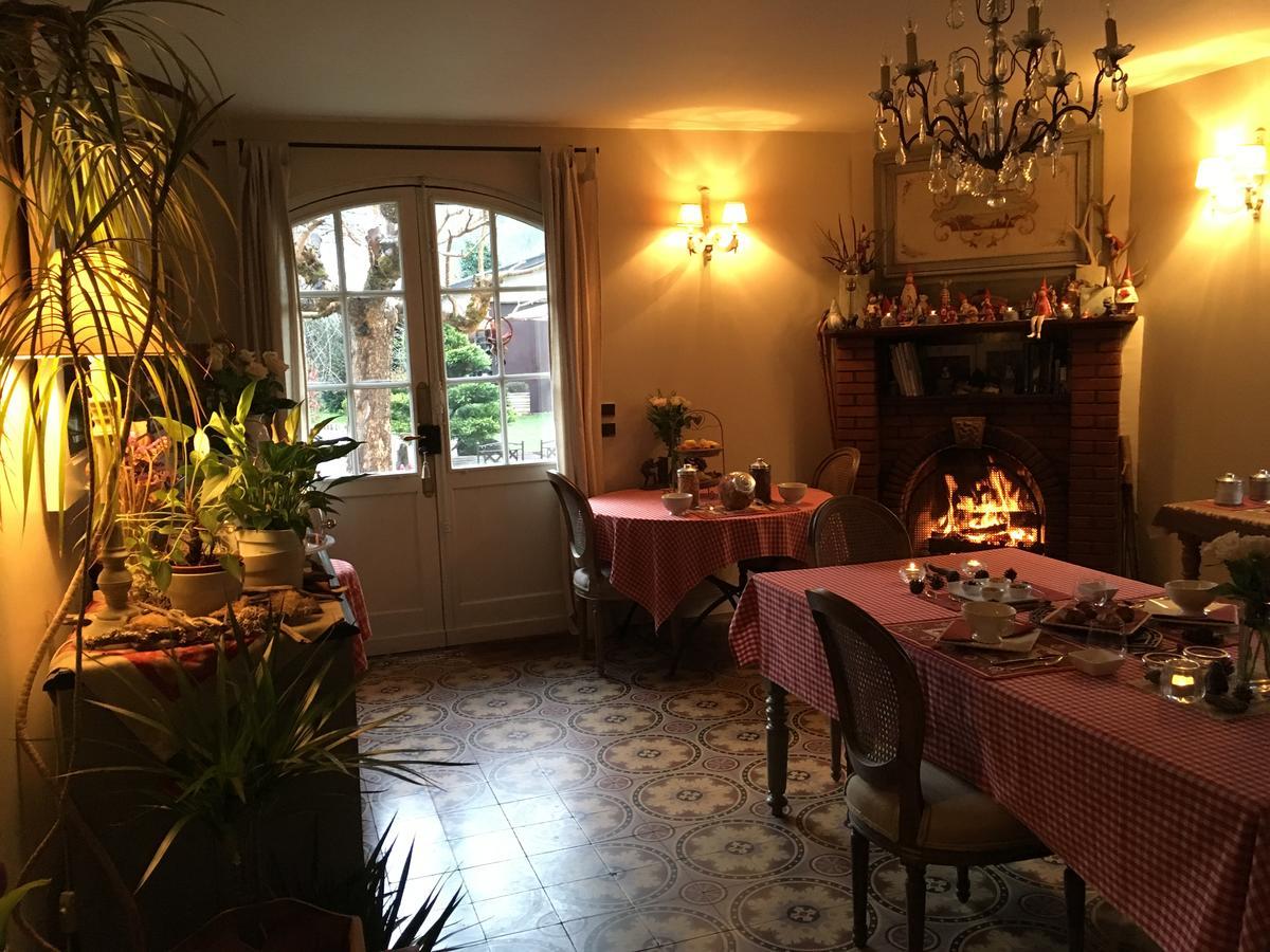 B & B Au Dela Du Temps Saint-Mamet Exteriér fotografie