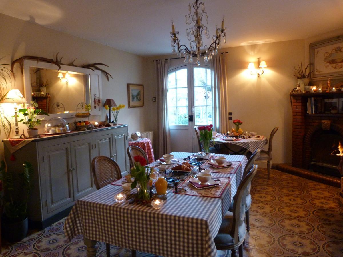 B & B Au Dela Du Temps Saint-Mamet Exteriér fotografie